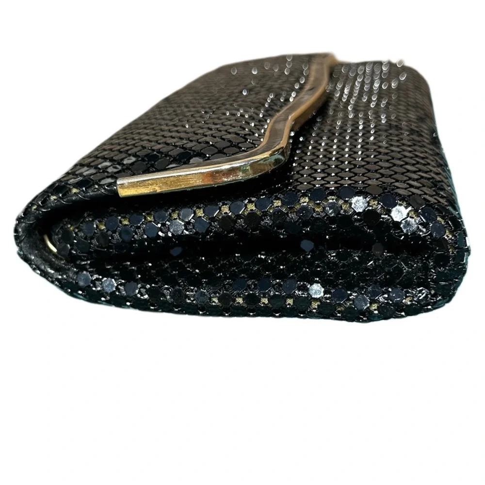 80’s LA REGAL LTD metal mesh clutch shoulder bag Elegant Black & gold trim